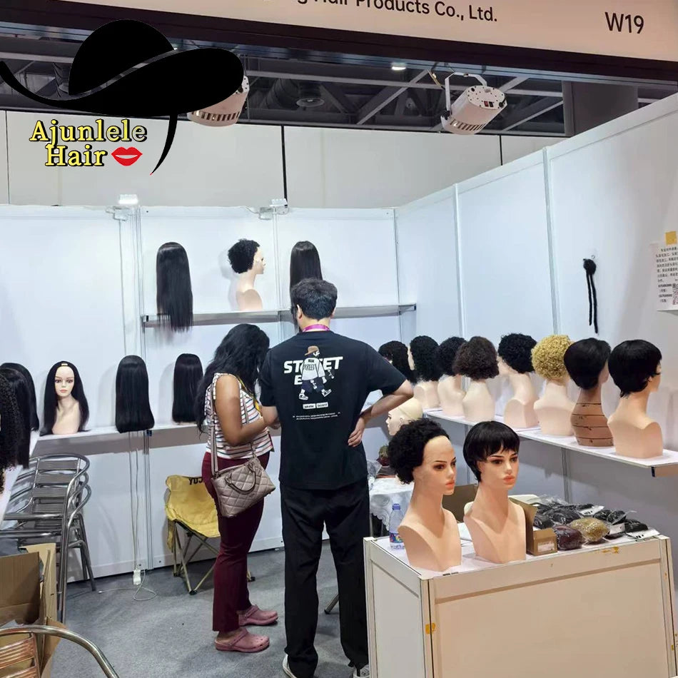 Peruvian Hair Side Part Wig Human Hair 13x4 Lace Frontal Kinky Curly Wig Pixie Short Bob Natural Black Color Water Curly Wig